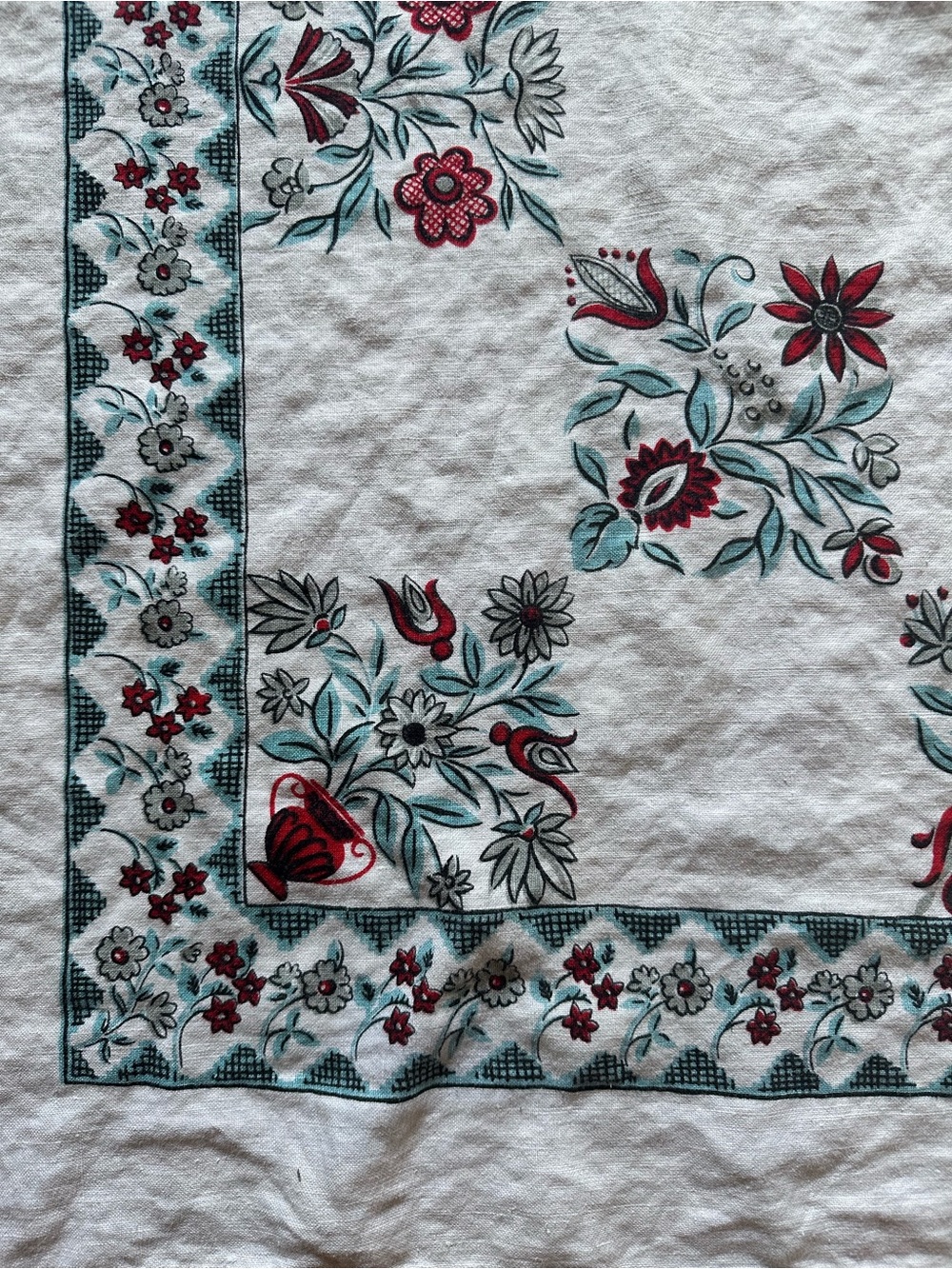 Vintage Mid Century Tablecloth